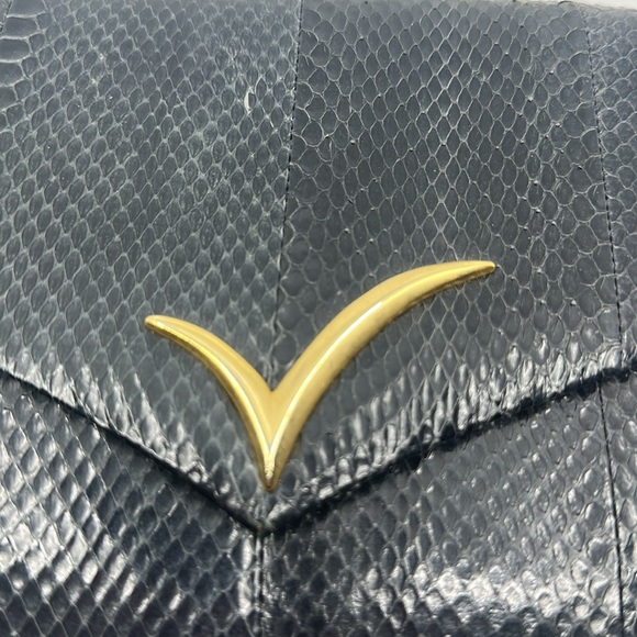 Vanna White blue snakeskin clutch shoulder bag - Picture 9 of 15